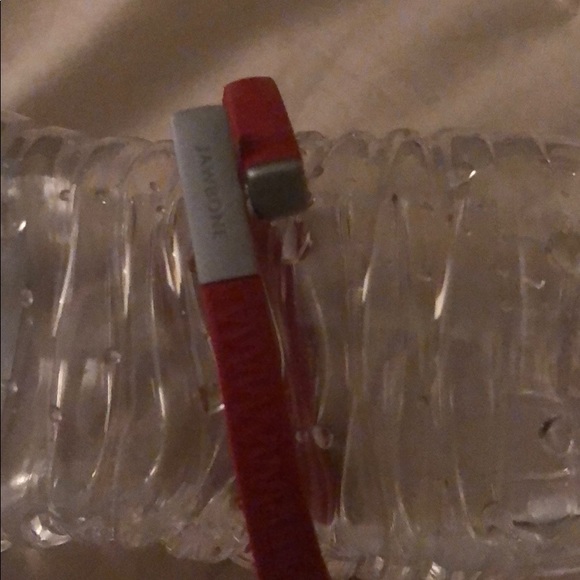 Jawbone - Picture 2 of 3